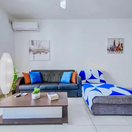 Super Location, St Julians, 2 Bedroom, Paceville Apt 7 By Vaganza San Giuliano Esterno foto