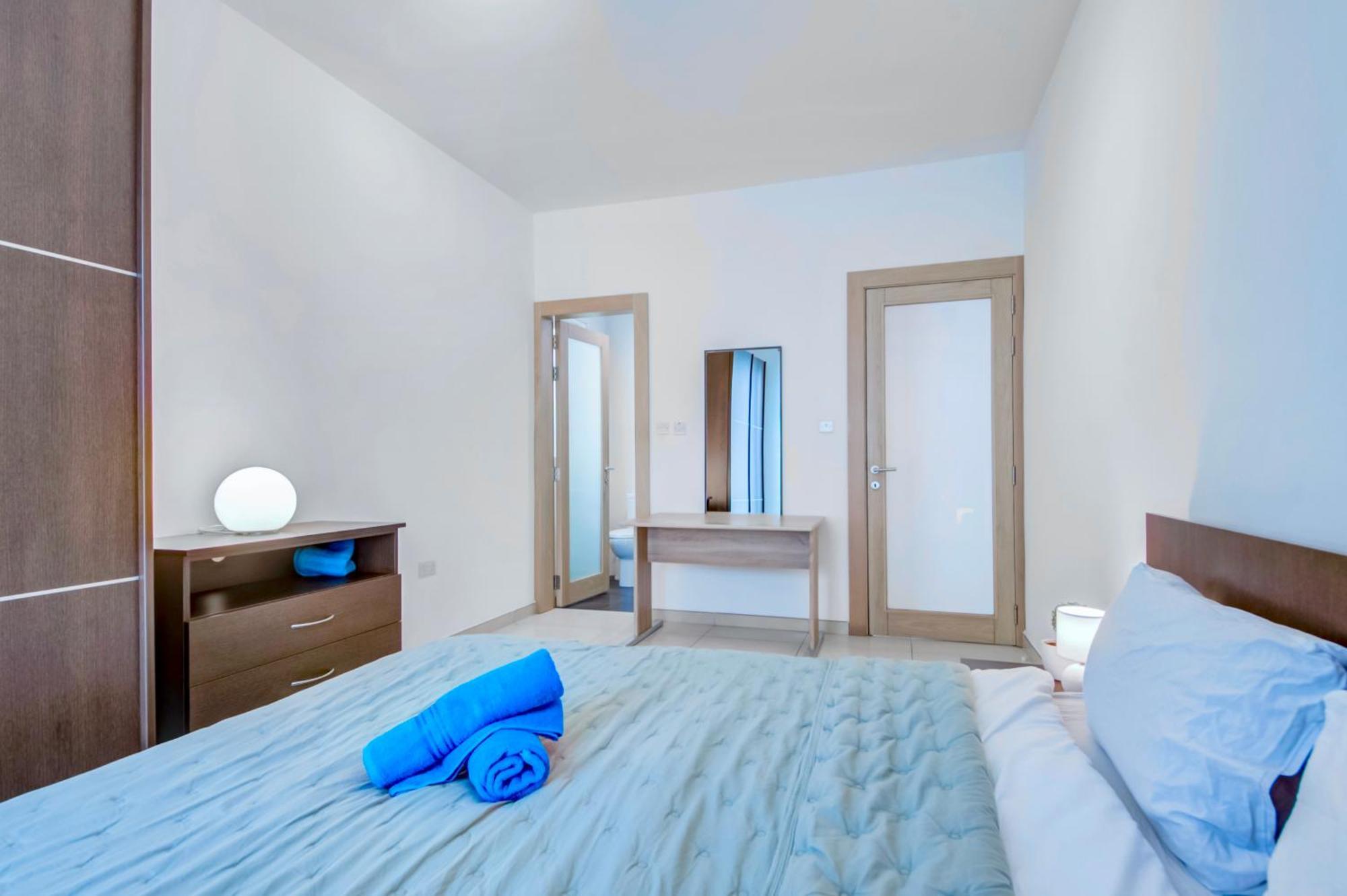 Super Location, St Julians, 2 Bedroom, Paceville 7 By Vaganza